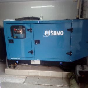Монтаж и ввод в эксплуатацию  дизельного генератора SDMO T44K